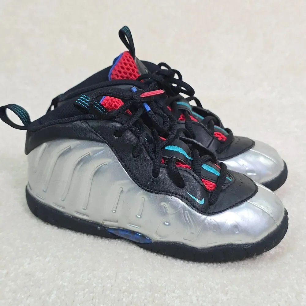 Nike Foamposite Lil Posite Shoes Metallic Silver FJ3305-001 Kids Size 10c